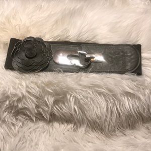 Olive elastic belt with Flower